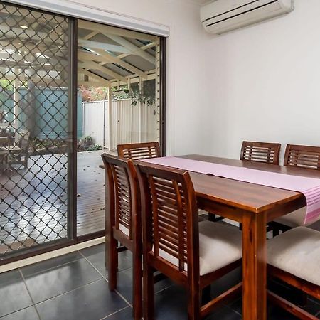 Spacious And Restful Holiday Home With Backyard Weetangerra ภายนอก รูปภาพ